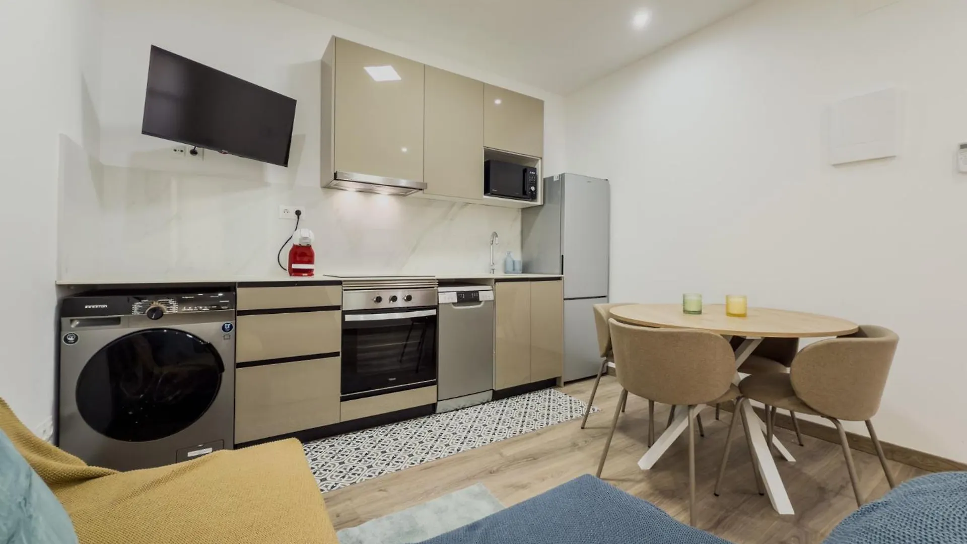 Precioso Apartamento En Ronda Sant Pau Barcelona 0*,  Spanje