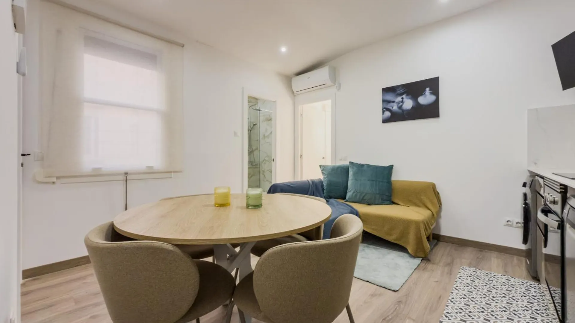 Precioso Apartamento En Ronda Sant Pau Barcelona España